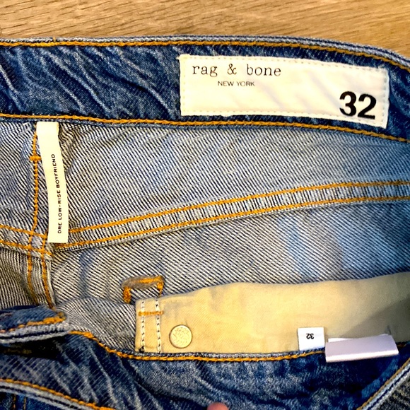 Rag & Bone Low Rise Featherweight Boyfriend Jeans NWT - Picture 2 of 10